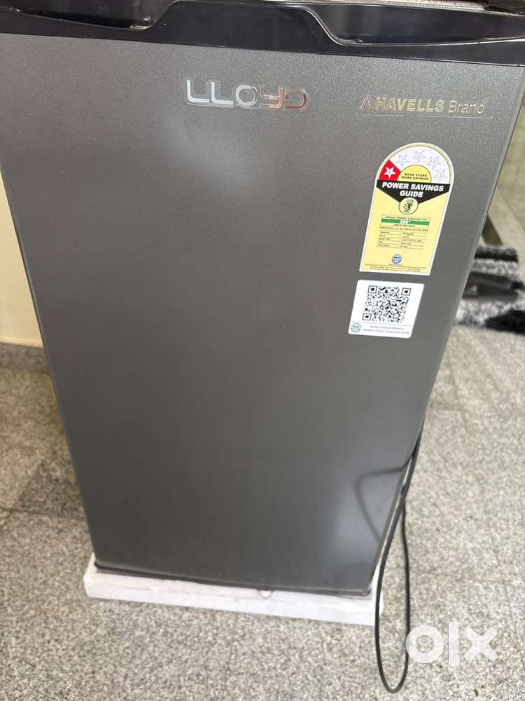 New Lloyd fridge unused