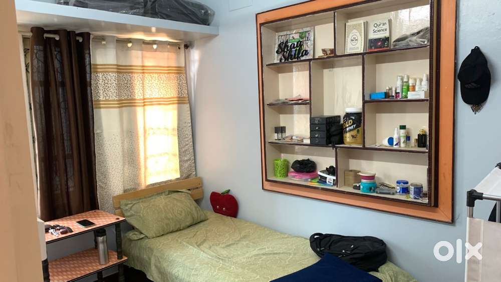 Looking for Male Roommate 1BHK