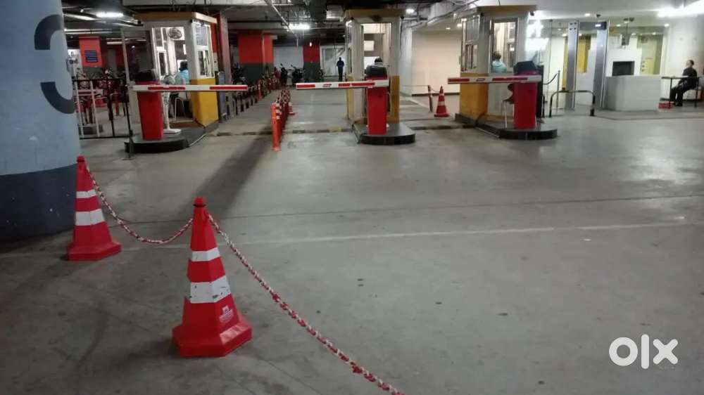 Parking Supervisor ( should know car driving )