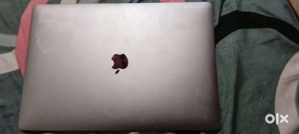 MacBook Pro 2017 16/512 With Touch Bar
