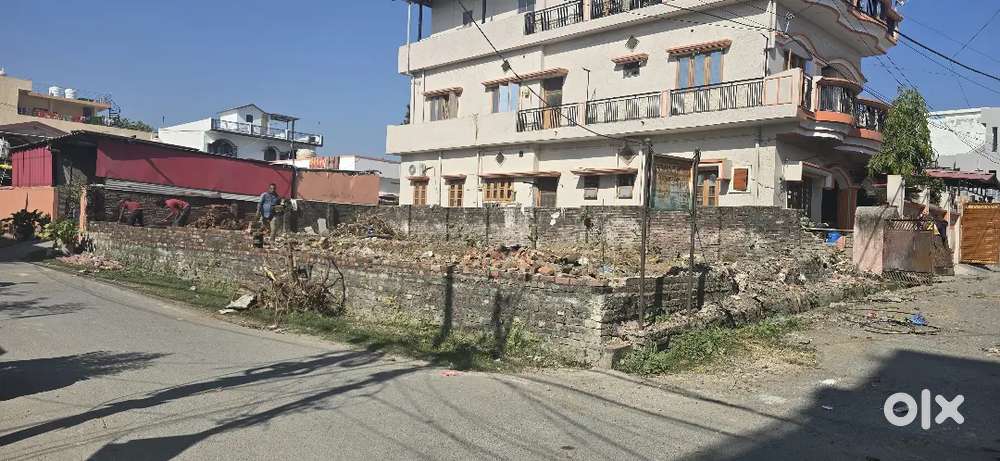 Plot for sale in prime prime location in subhash nagar  dehradun