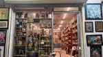 Part time and full time 10 th +2 qualified girl wanted for gift shop