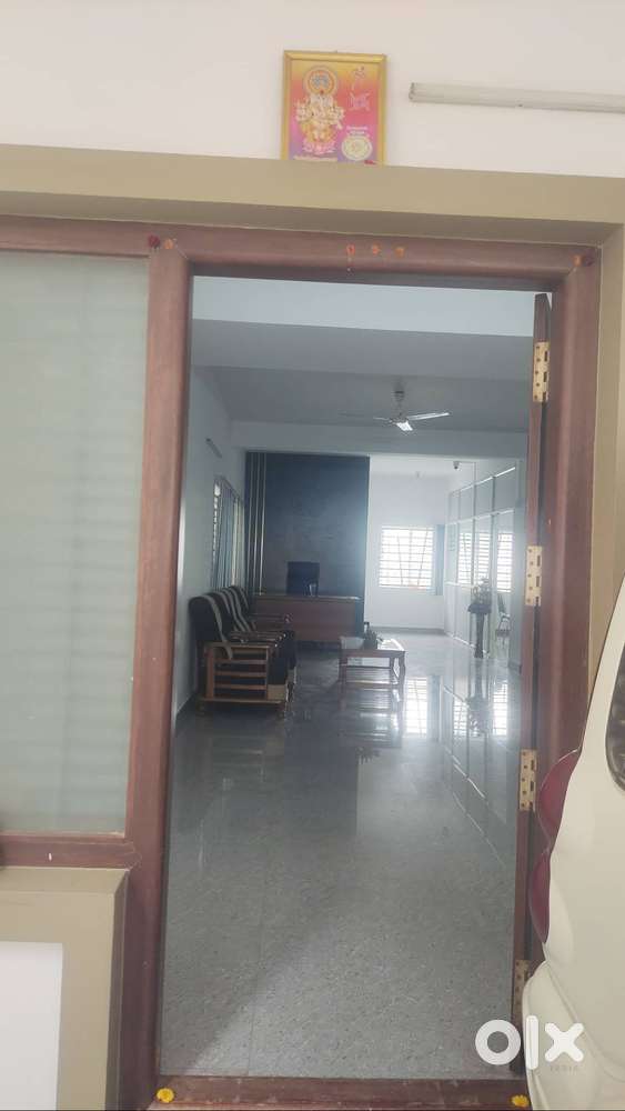 Office or commercial space for rent (fully furnished)