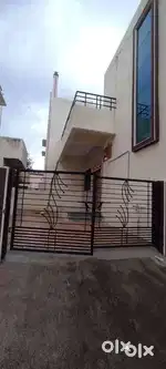 जुळे सोलापूर ओमगर्जना चौक रोहिणी भाग 2 मध्ये बंगलो भाड्याने देणे आहे.
