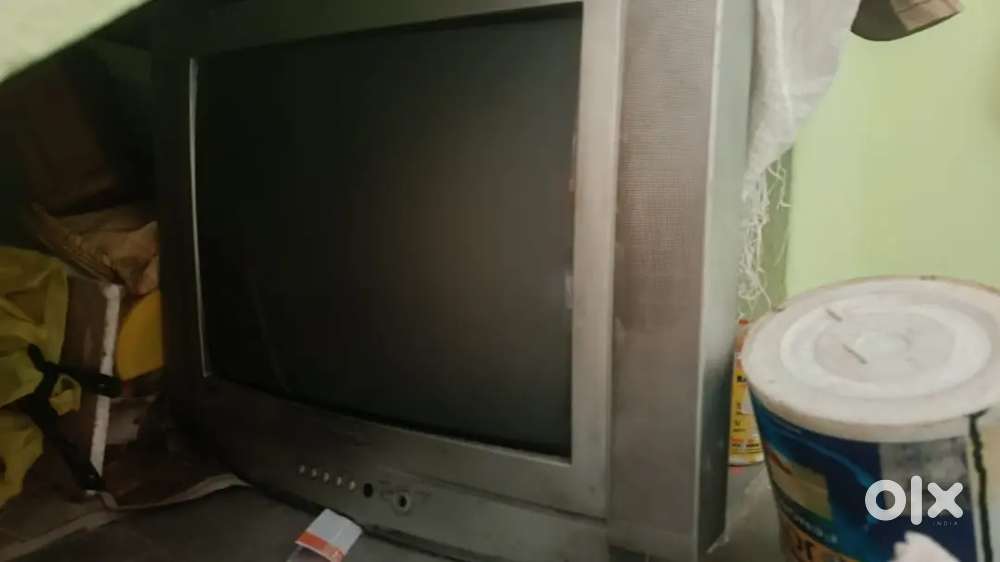 Old model samung tv and cooler kenstar and iron cooler