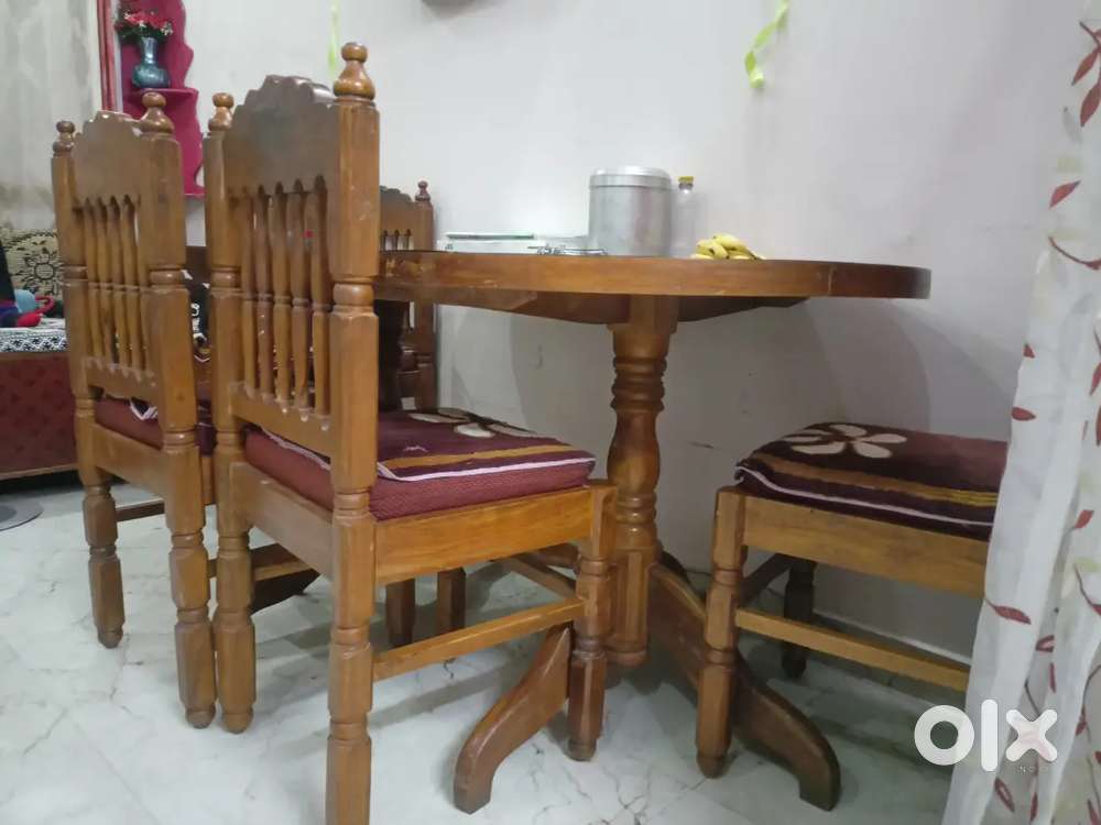 SAGWAN DINING TABLE 6 SEATER