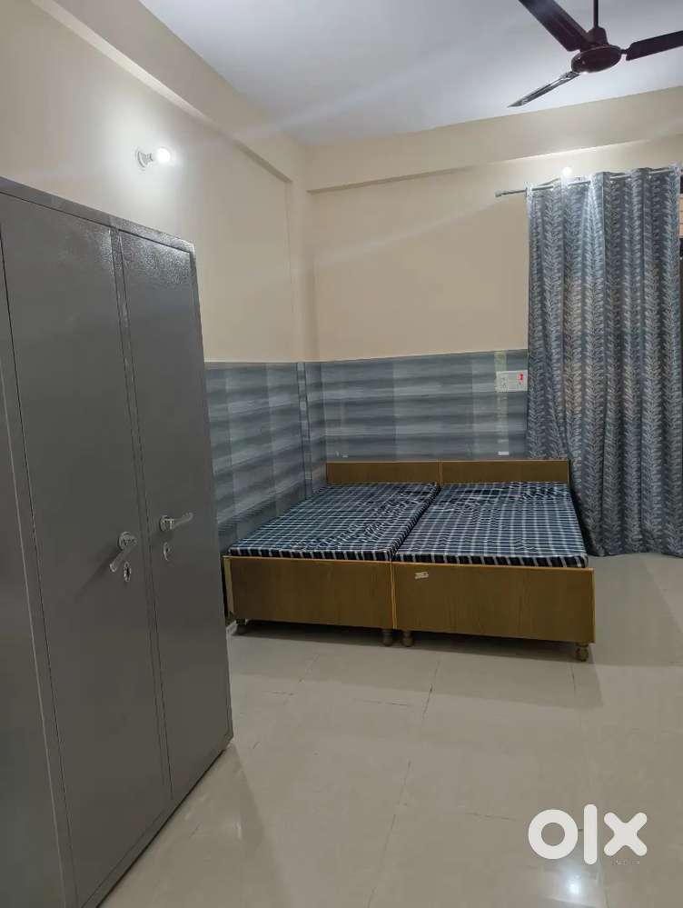 1 RK seperate Well Furnished independent Near Sector 37 Noida
