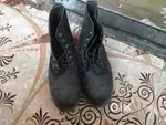 Safety shoes size 10 no.