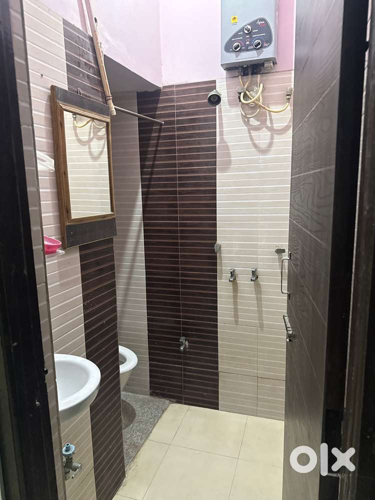 Ground floor 2 bhk for rent