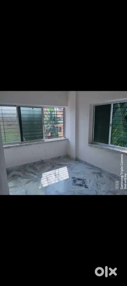 2bhk flat rent at golfgreen@9300rs**no brokery**