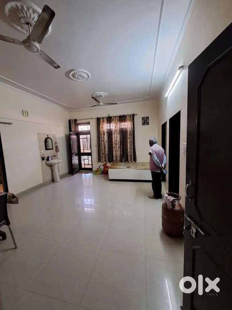 2 bhk fully furnished rooms for girls and family in Malviya Nagar