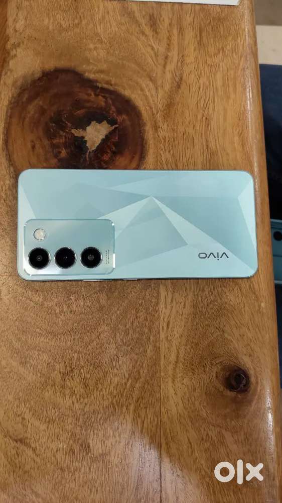 Vivo T3 5G+ 256GB/(8+8GB) (10month used)