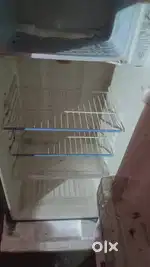 Samsung ki frize hai .