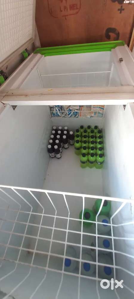 Rockwell I am Green Deep Freezer
