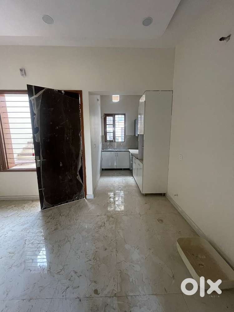 FRIST FLOOR WITHOUT KITCHEN