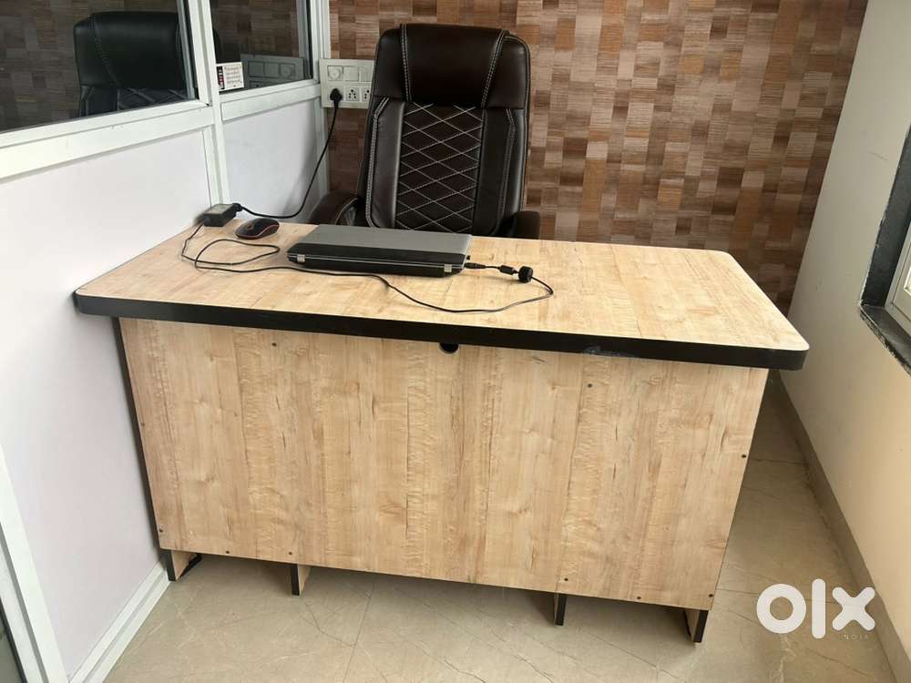 Big Size Computer Come Office Table For Sell Rs 1800 Only!!!