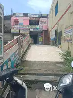 Shop for sale on road