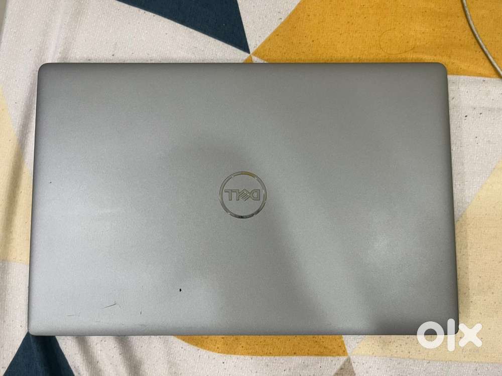 Dell Precision 3571 laptop