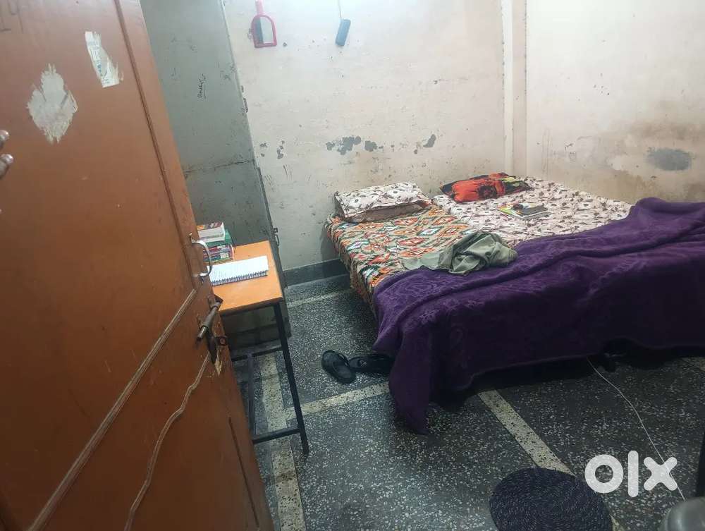 room for boys 3500 alpha 1 near c market,no security deposit