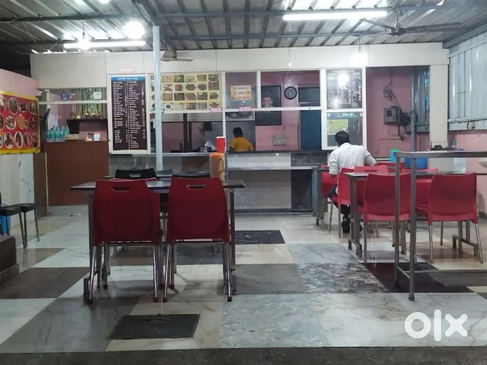 Need a Cleaner/assistant cook/Counter Boy in Bengalur Jp nagar