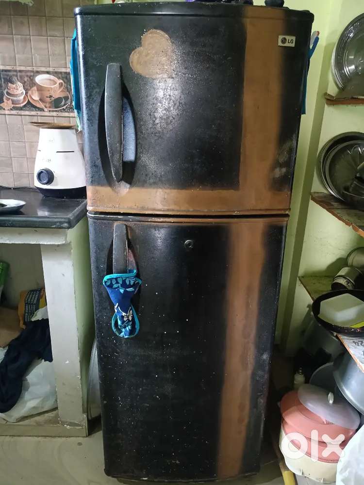 Double door fridge