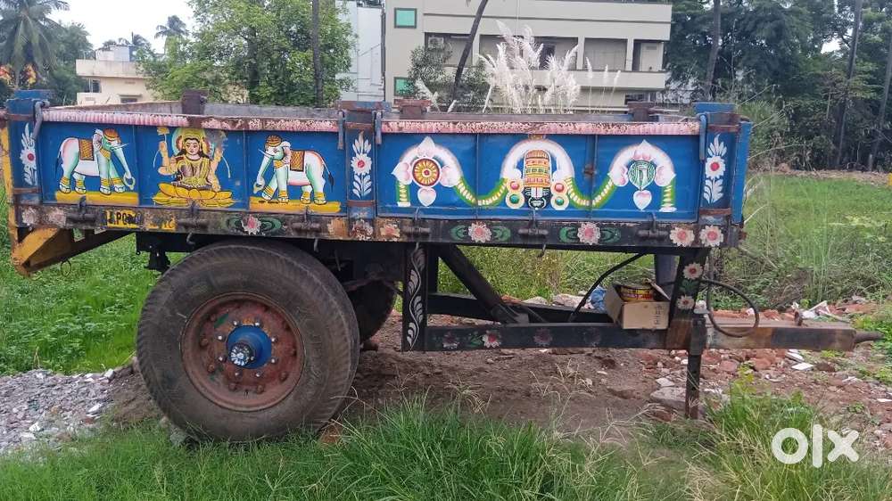 Tractor truck