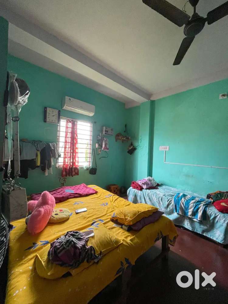 Priyanka Ladies hostel