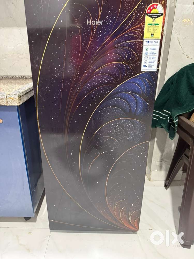 HAIER 195L Fridge •Excellent Condition •Infinity Glass Design