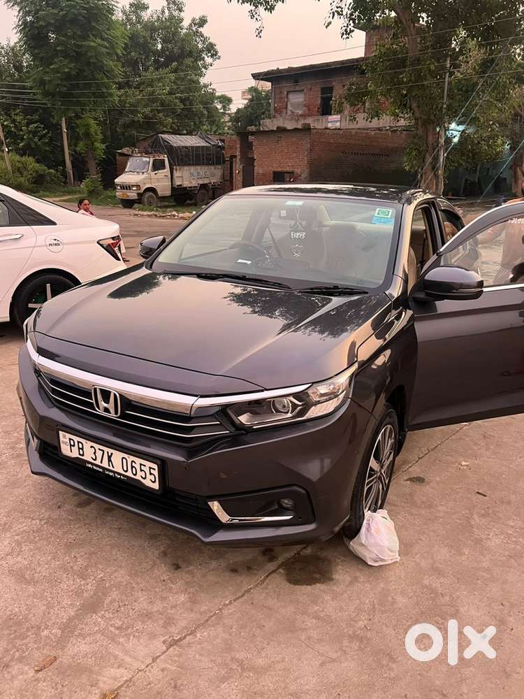 Honda Amaze 2022 Petrol 8000 Km Driven
