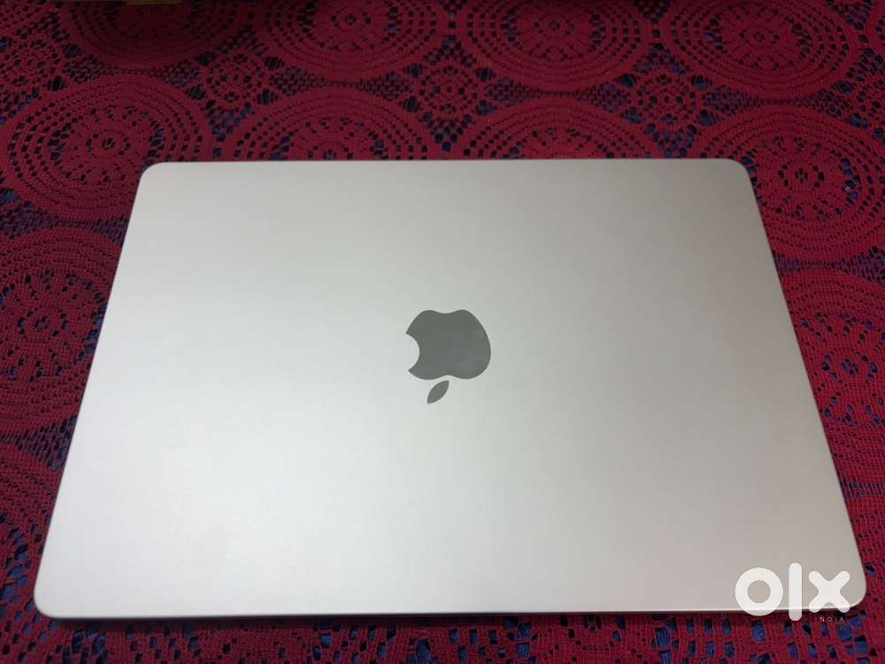Apple MacBook Air 2025 - Starlight