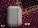 Noise vs 102 Tws earbuds 50 hrs playtime in mint condition
