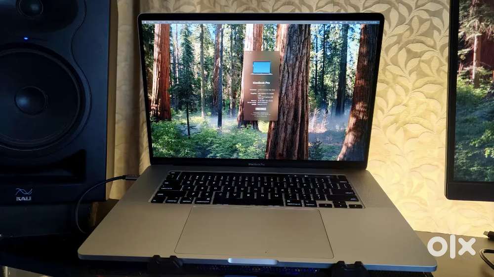 Macbook pro 16 i7 2019 model