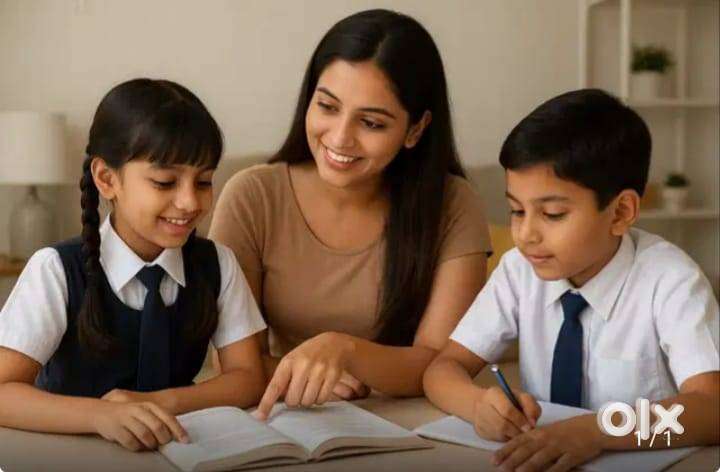 I am a female graduate tutor, will teach at students home.