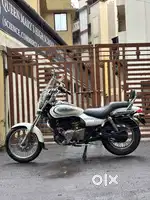 BAJAJ AVENGER CURISE 220 ( 2021 ) ABS