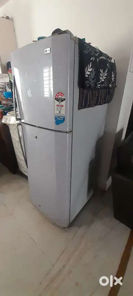 Want to sell our fridge and washing machine