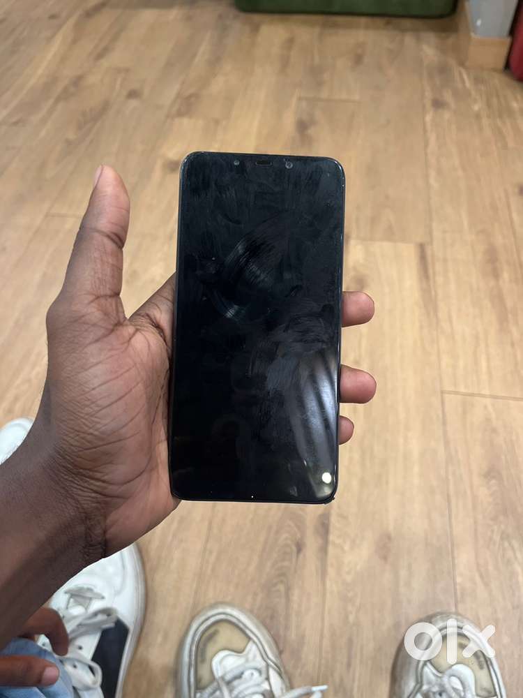 POCO F1 128gb
