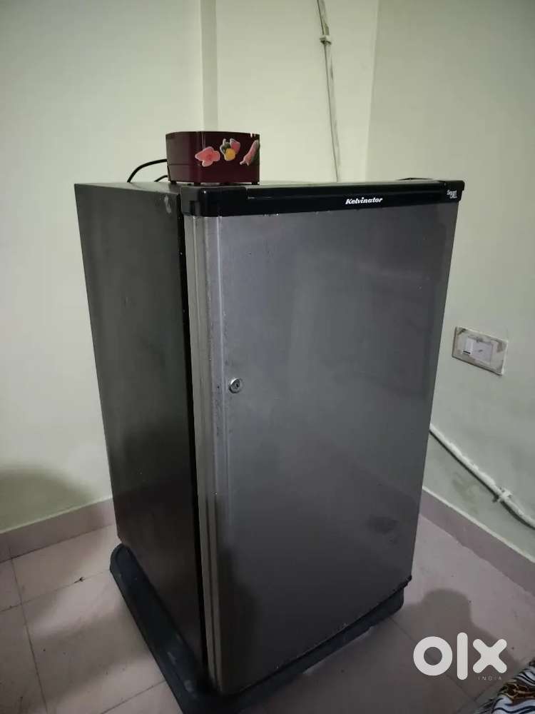 Refrigerator (Company Name: Kelvinator)