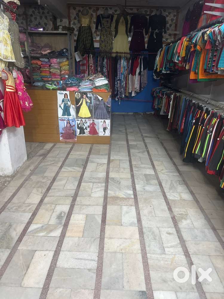 Full hall of 1800 sqft in bharuch city