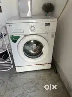 Lg 5.5 kg fully automatic washing machine, in bhatta bazar Purnea