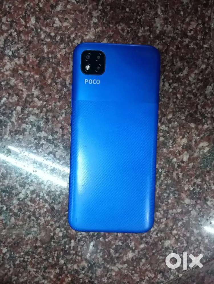 poco c3 4 / 64  argent sell