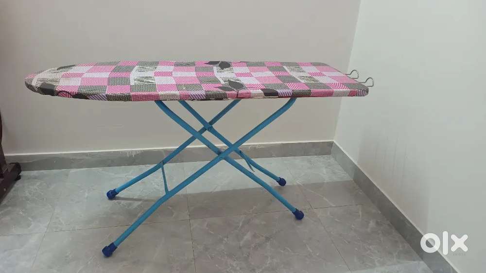Iron broad / Iron table