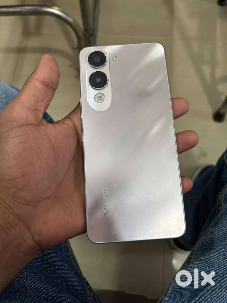 Y19 VIVO 5G just 1.5 months old phone