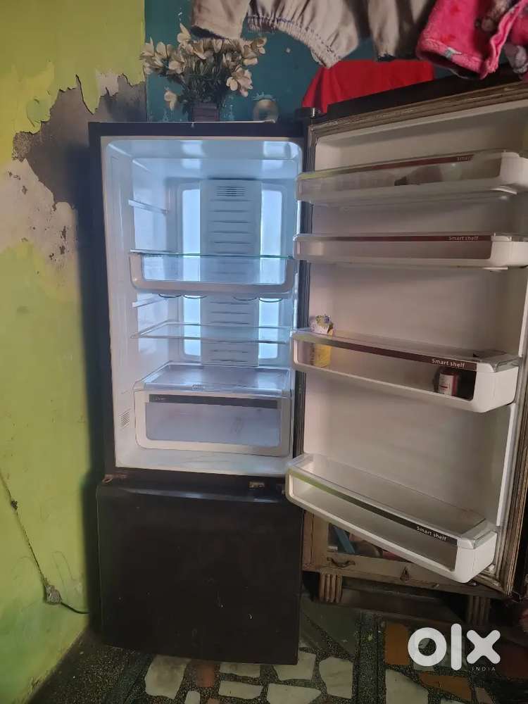 Double door fridge