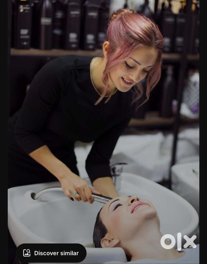 Beautician and hair dresser