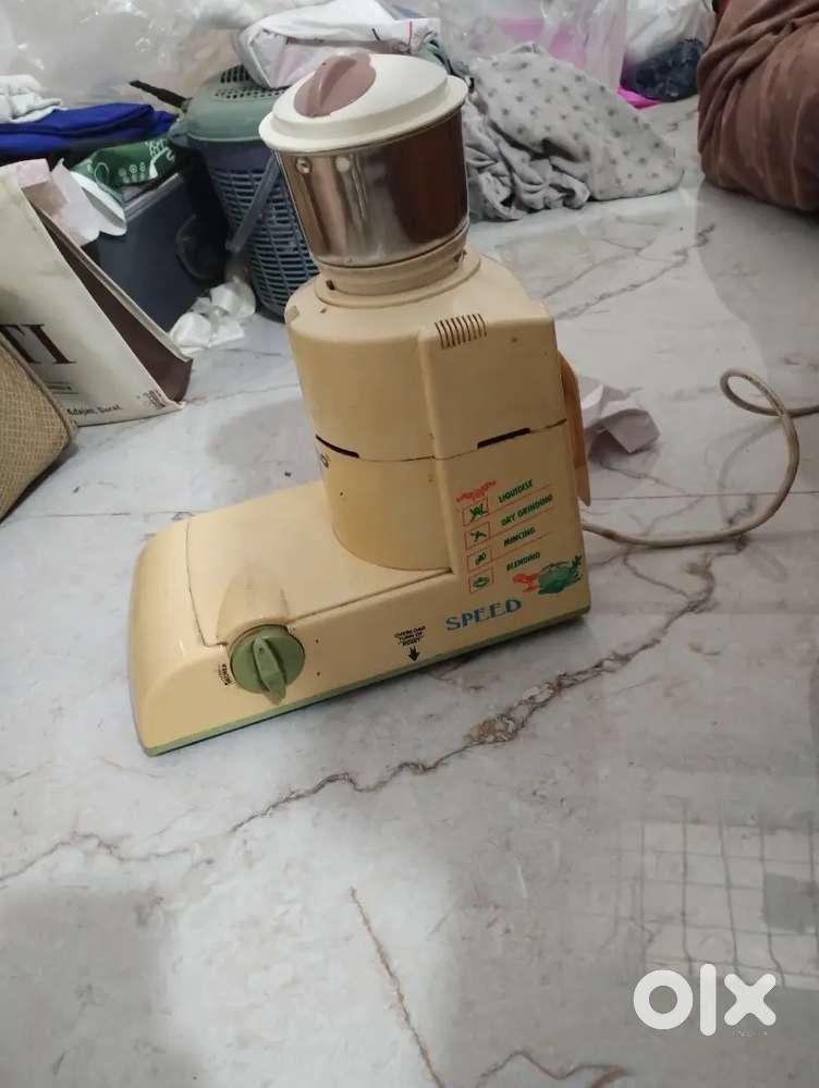 મિક્સર મશીન વેચવાનું છે.