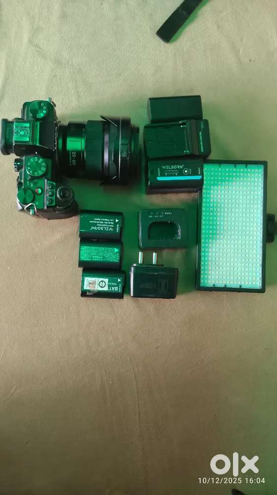 Sale lumix s 5 with kit lence