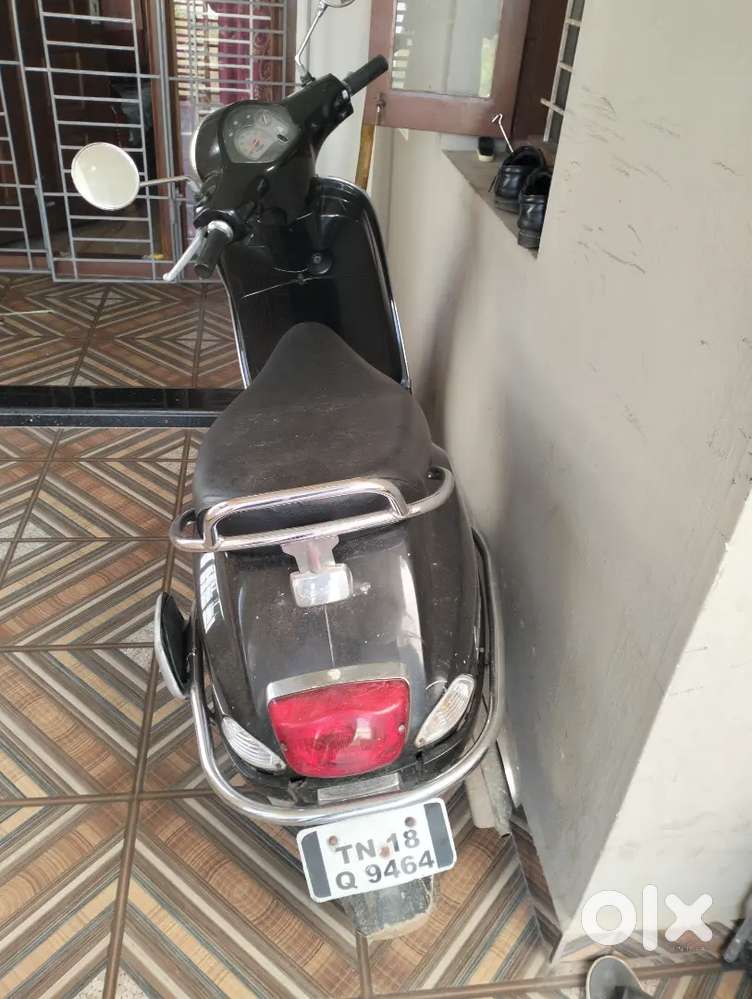 Piaggio vespa scooter.