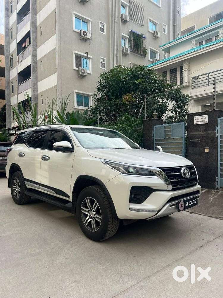 Toyota Fortuner 4X2 MT 2.8 Diesel, 2022, Diesel