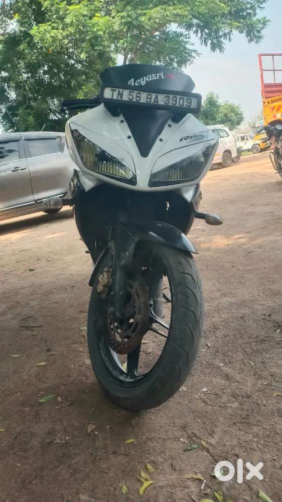 Yamaha R15 v1 2018 model