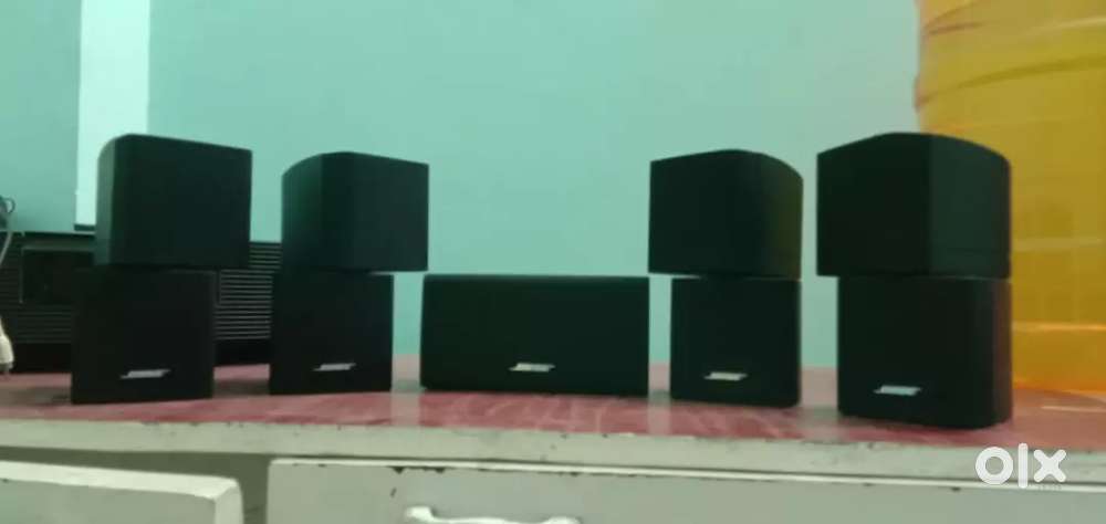 Bose cupe spekkears Remot cabels Supwoopear avelable